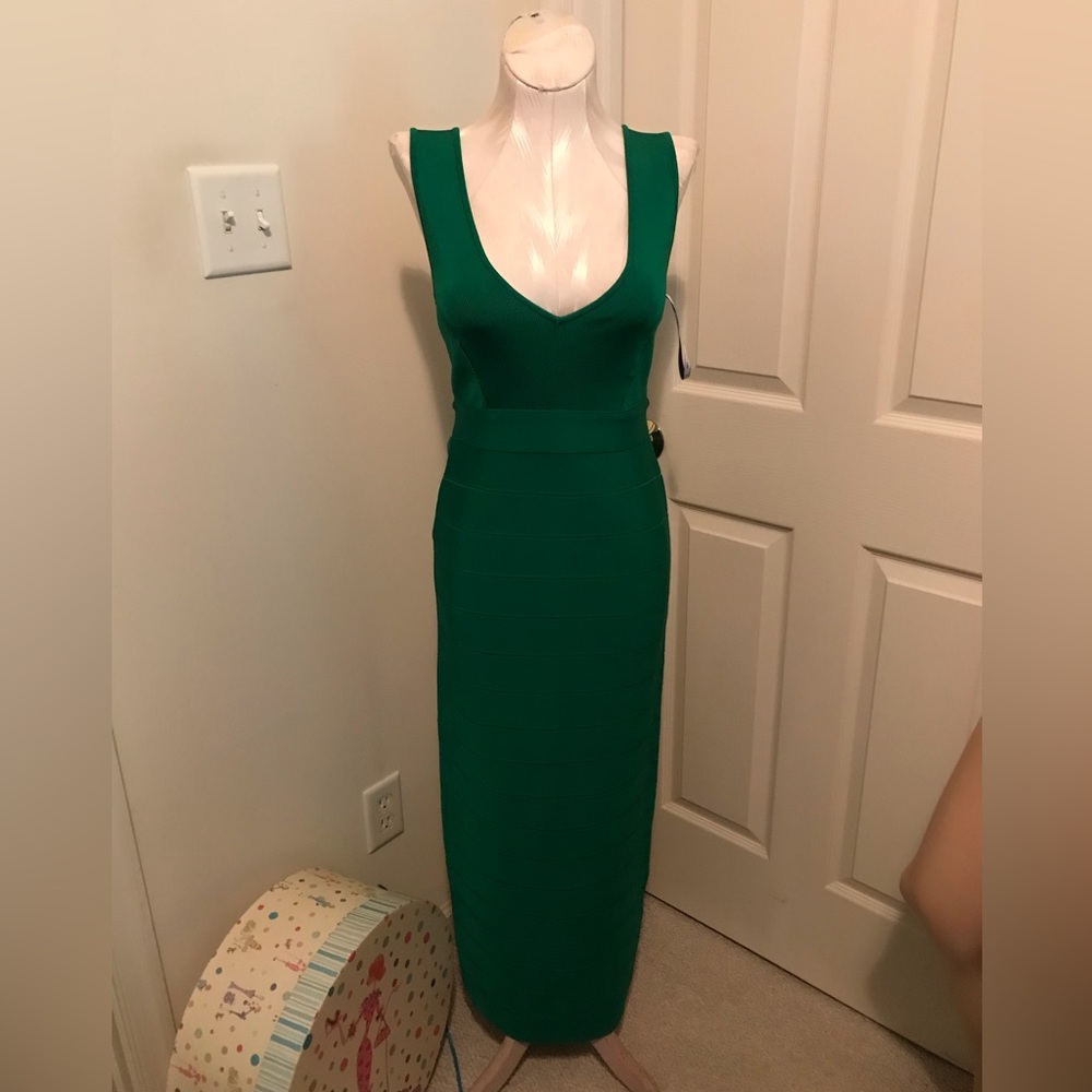 Herve Leger king dress green nwt $990 size Medium yummy